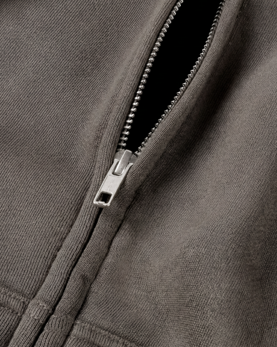 sôltē Logo Zip Hoodie